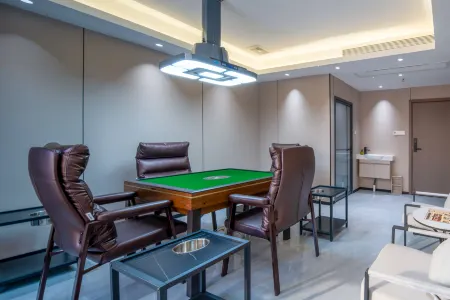 Xinghang Yunman Hotel (Wenwei Road, Aerospace Modern City) Отели рядом с достопримечательностью «Coconut Grand View Garden»