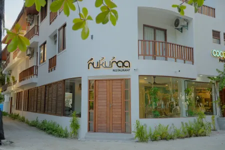 Cocomo Maldives Отели рядом с достопримечательностью «Ланканфинолу»