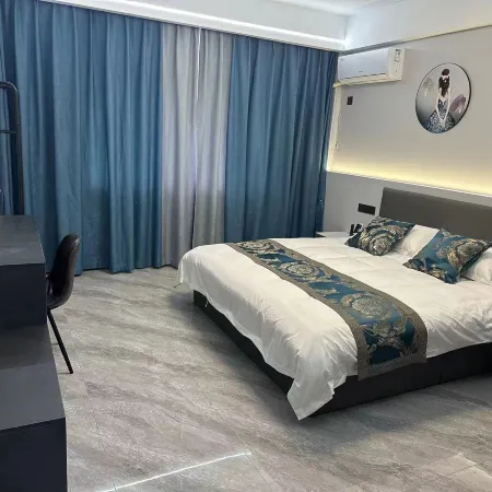 Ninghai Haoting Hotel (Xizi International Plaza)