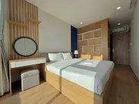 Golden Dusk Apartment Các khách sạn gần Tạp Hoá Hai Cải