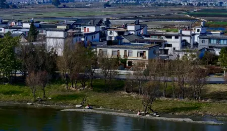 Purity Villa.Coastal Tranquility Boutique Accommodation (Dali Xizhou Town Erhai Store) Отели рядом с достопримечательностью «The sand village»