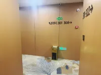 Number Seven E-Sports Hotel Hotels in Feng County