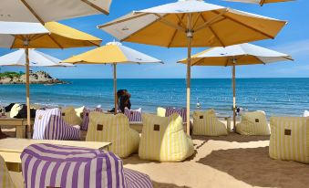 Meizhou Island One Line Inn (Mazu Ancestral Temple Rainbow Road Beach Store)