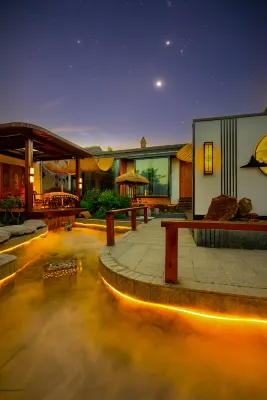 Huafeihua · Zen Aesthetics Homestay  From the street