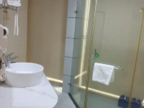Jingmao Hotel Hotels in Longyou County