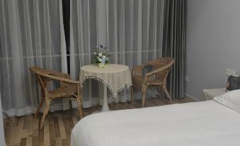 Seaview Apartment at Shimao Twin Tower Xiamen