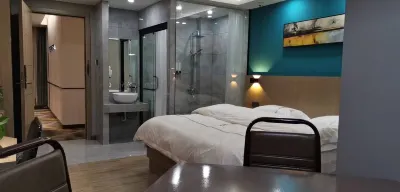 Phoeni x Hotel