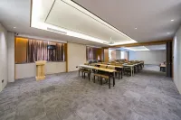 Starway Hotel (Xinyang Xi County Xiya Libao Plaza) Hotels in Xixian