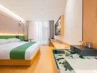 Qingzhu · Lizhi Xiyue Hotel (Xi'an Bell and Drum Tower Sajinqiao Subway Station) Hotels near Lianhu
