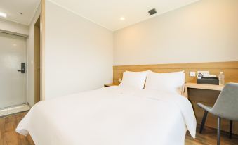 Hotel Moon