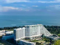 HUALUXE Hotels and Resorts BEIHAI SILVER BEACH RESORT فنادق في بَيخاي