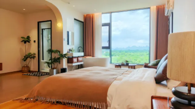 Enjoy Field Hotel Hotels near Crystal Palace, Clubmed, Guilin