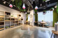 Northern Europe Post Theme Hotel - vasca da bagno