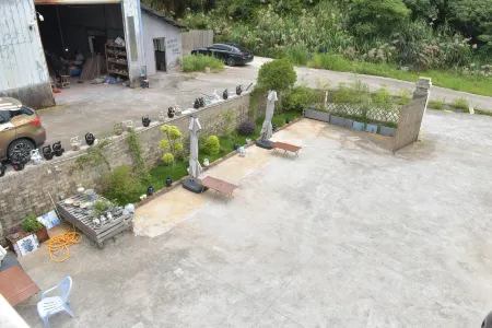 Yunbian Mountain Lodge Отели рядом с достопримечательностью «Jingdezhen Ceramic Institute (Xianghu Campus)»