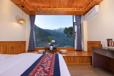 Danba Cangyungu Mountain House
