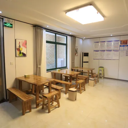 Runze Wanjia Homestay