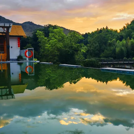 Zixi Lingshang Taoyuan Shanling Countryside Homestay