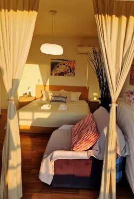 Quiet House-Athens Center 100 Meters Balcony on the Top Floor Hotels in Kallithea