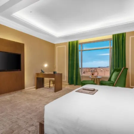 Sukani Royal Hotel, Hail