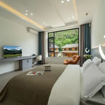 聽風泊院·Courtyard綠林野奢日照金山觀景美宿（玉龍雪山店） 鄰近中虎跳石的酒店