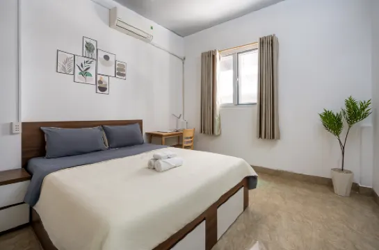 Hearth and Home De Tham（距離 範五老酒吧街 8 分鐘）