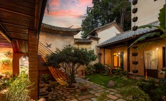 Xiyuan Homestay (Weishan Ancient City)
