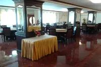 Naya Park View Hotel