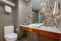 Royal Lotus Hotel Danang - parking