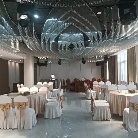 Dingyuan Huaixi Hotel
