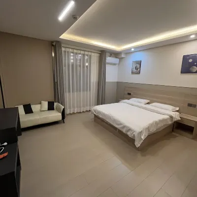 Tonghai Jiachen Hotel