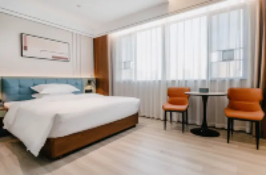 Yizhi Hotel (Qingyuan Yingde Binjiang Park Branch)