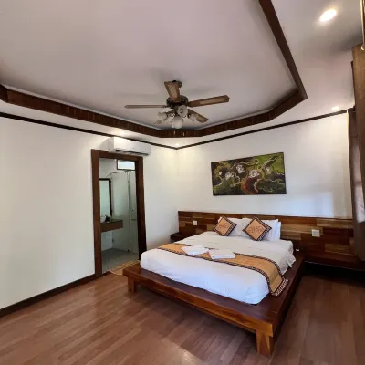 Queen's House Hotels near Luang Prabang morning market