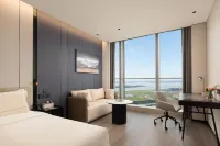 Atour Hotel in Fengmao Li, Kuncheng Lake, Changshu Southeast Development Zone.