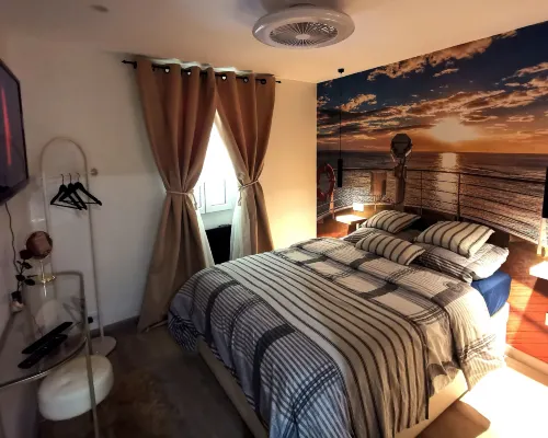 The Golden Palm in Menton up to 4 guests マントンのホテル