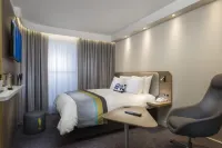 Holiday Inn Express & Suites BARCELONA - SABADELL by IHG فنادق في ساباديل