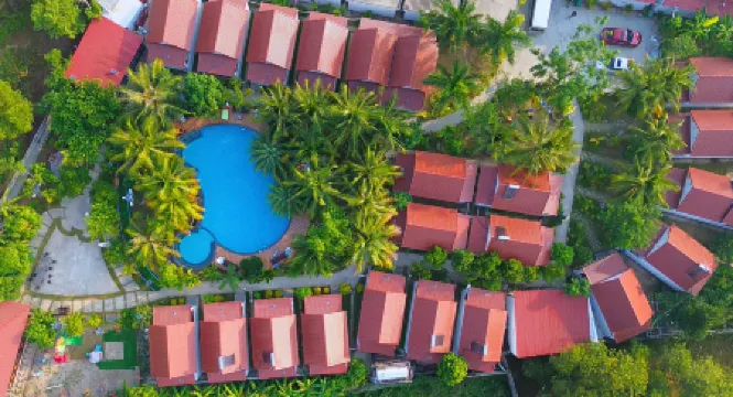 Fla Village Отели рядом с достопримечательностью «Chinh Toa Dalat»