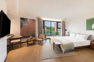 Park Nine Li Manor at Liqiao Ancient Street Hotel dekat Yonghong Wild Animal World