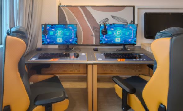 Bense E-sports Homestay (Anji Passenger Transport Subway Station Wanda Plaza)