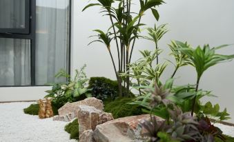 Yunzucui Fenghuang Hotel