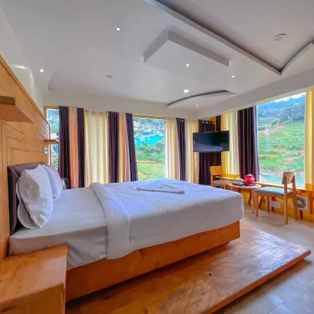 Rozana Retreat