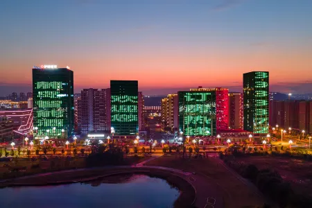 Ludao Smart Hotel (Suining Wanxianghui)