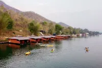 Taramontra Resort Hotels in Si Sawat