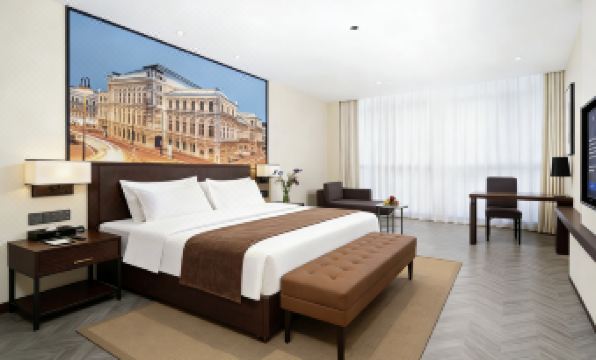 Vienna International Hotel (Nanjing Liuhe Fenghuangshan Subway Station Store)