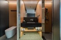 FF Designer Hotel(Zhengwu District Swan Lake Wanda Branch)