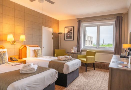 콥톤 호텔 플리머스