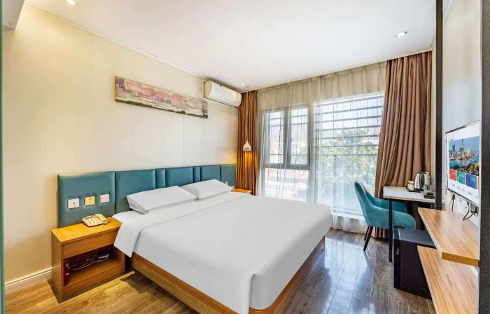 Homeinn Pebble Hotel (Changshu Yushan Fangta Street)