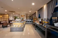 One Pacific Hotel and Serviced Apartments - Frühstück