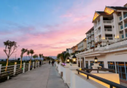 Yunzhu Hotel (Xishuangbanna Menghai) Hotels in Menghai