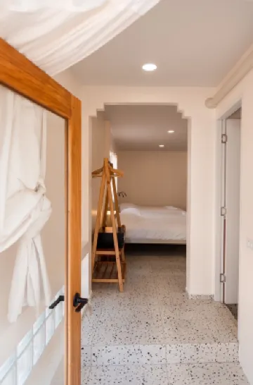 Yimwhan House 02, Ayutthaya Old Town Hotels near Wat Ratchaburana