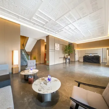 Luohe Songguo Hotel (Huanghe Road Branch)